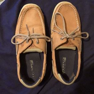 Sperry topsiders